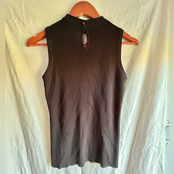 Black knit top with mesh yoke - Picture 4 of 6